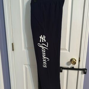 Men’s NY Yankee sweatpants